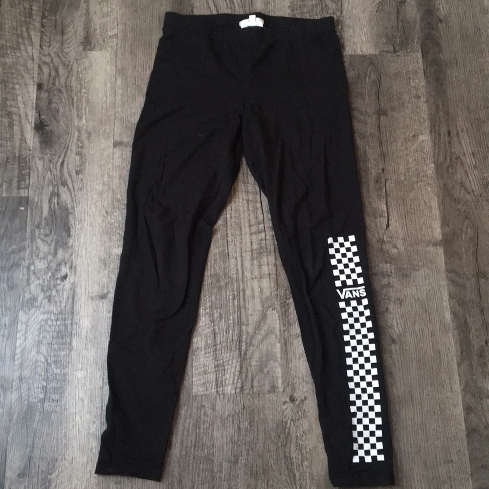 Black Vans leggings